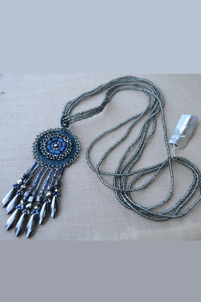 Beaded necklace with pendant