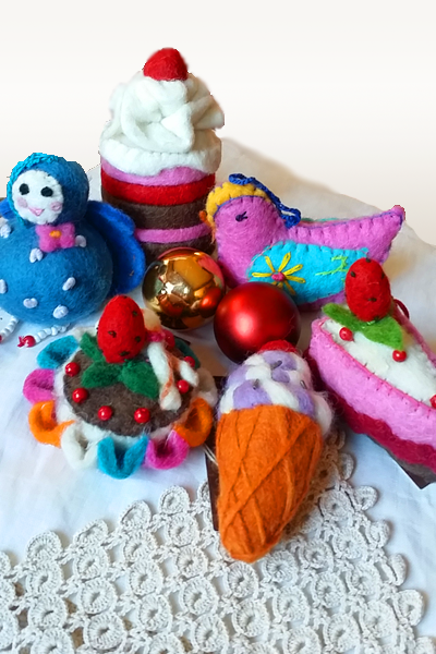 Handmade Boiled wool ornaments - food